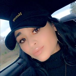 Meet your Posher, Madison